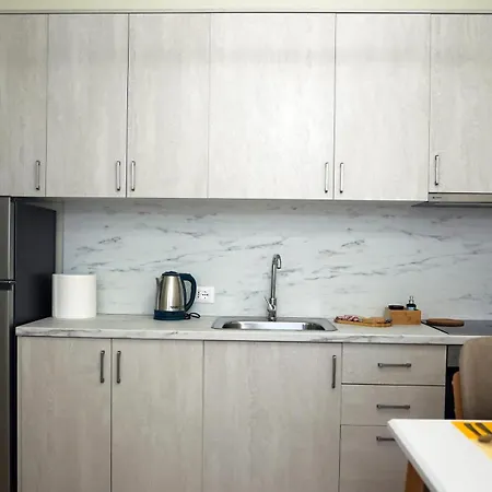 Margen - Center * Tirana