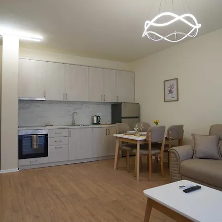 Margen - Center 地拉那