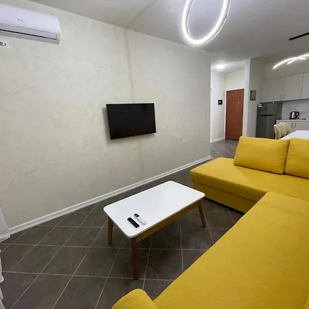 Margen - Center Apartament Tirana