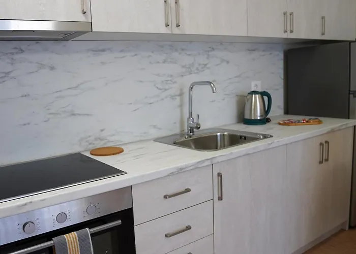 Margen - Center ティラナ