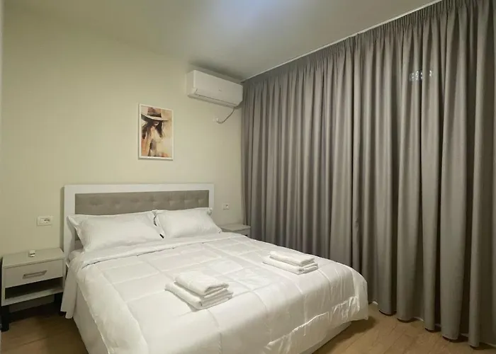 Margen - Center * טיראנה